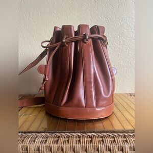 VTG RARE Ferragamo women’s circa 1990 bucket bag purse made in Italy Neimans🇮🇹
